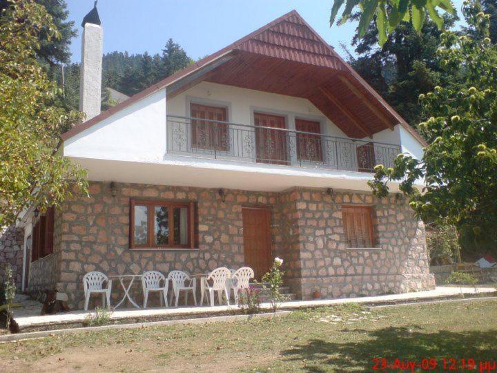 Mikro Katafygio * Stavli